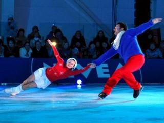 Жаркие выступления на ледовом шоу в Костроме