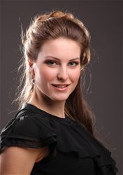 <a href=" http://www.kostroma.ws/specials/miss-kostroma-v-seti-2012-final/56/index.aspx">Все фотографии Ксении</a>